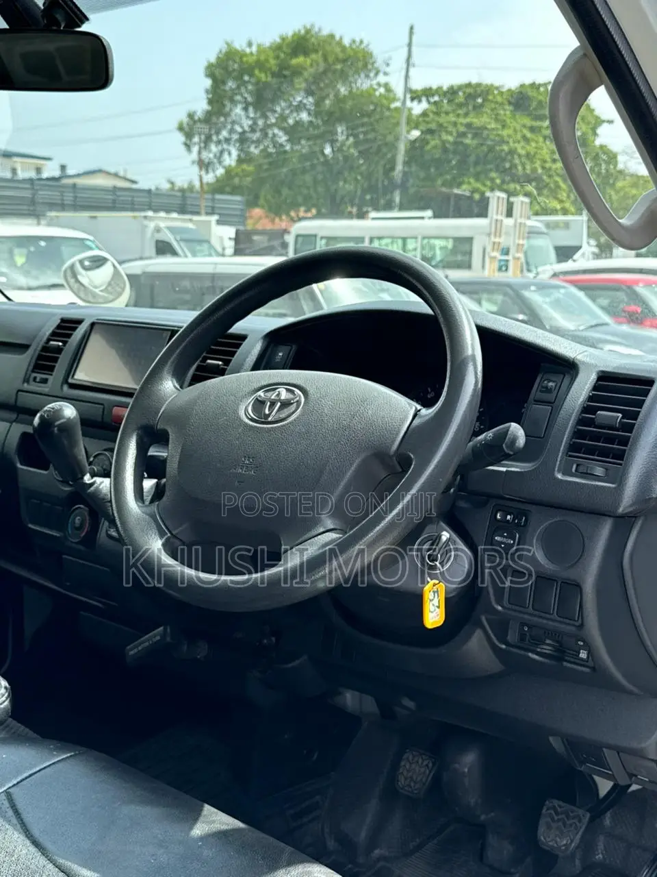 Toyota HiAce 2018