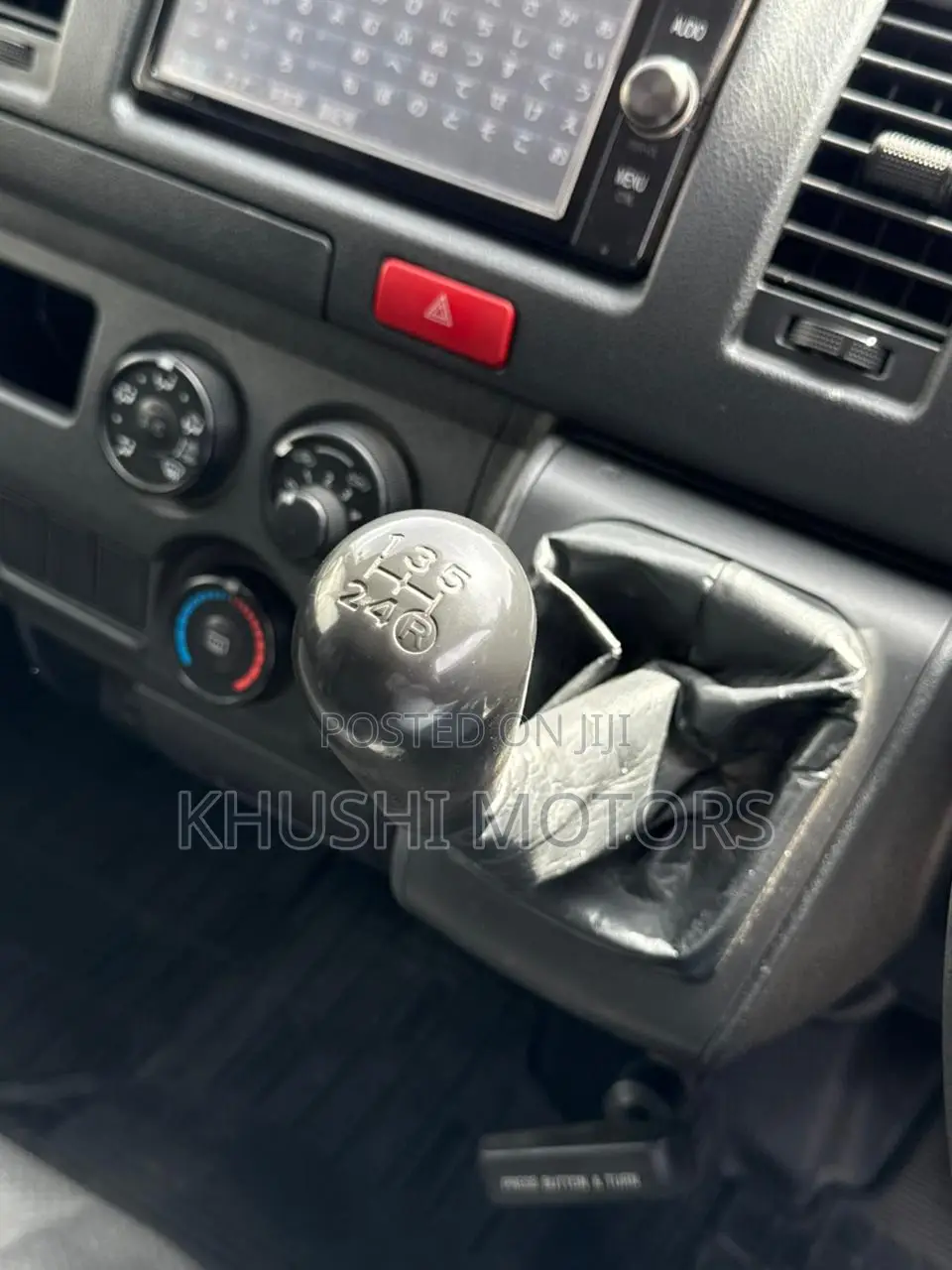 Toyota HiAce 2018