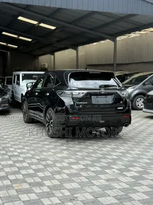 Toyota Harrier 2.0 2018 Black