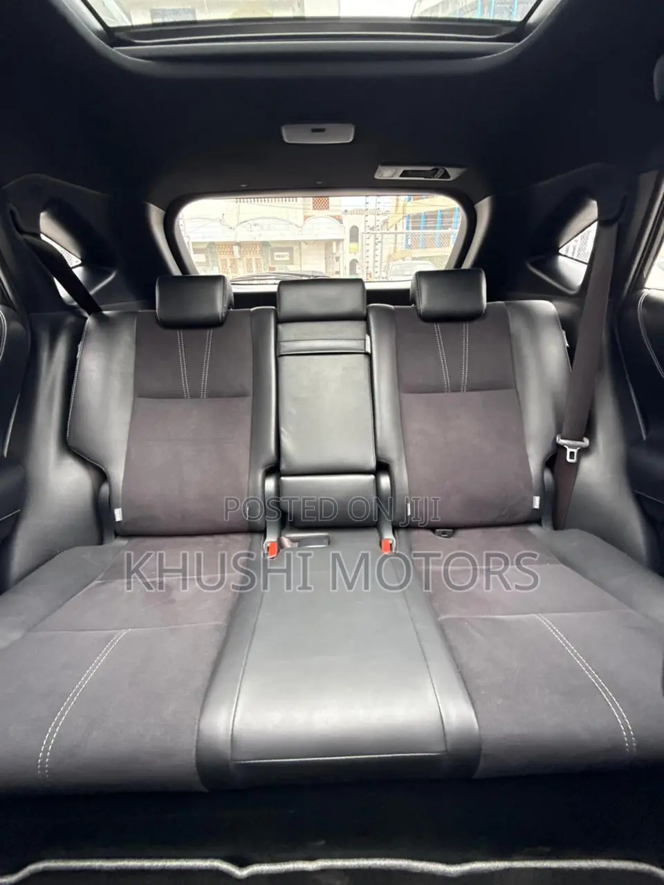 Toyota Harrier 2.0 2018 Black