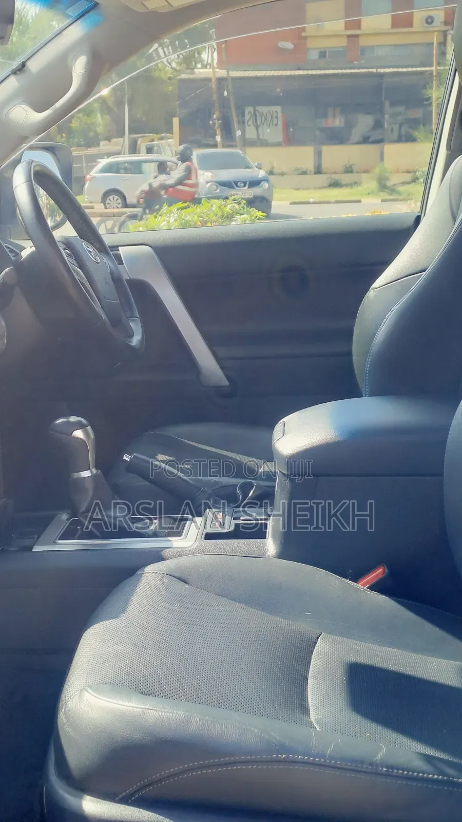 Toyota Land Cruiser Prado 2019 White