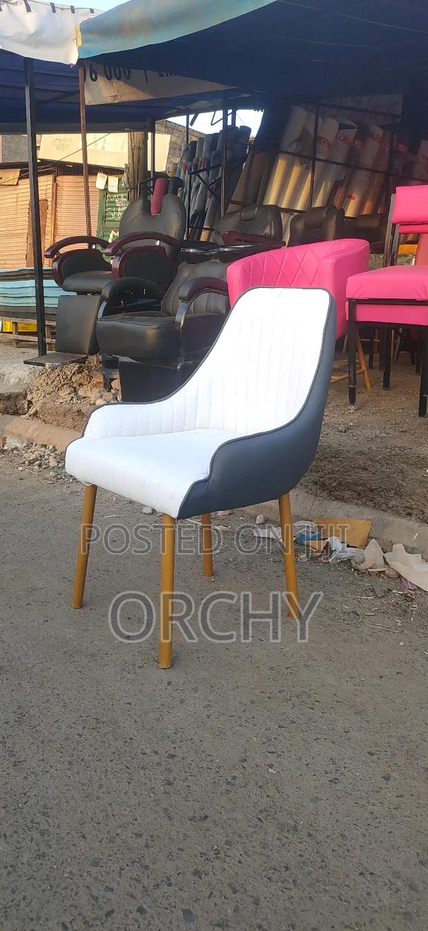 Hotel And Restaurant Seats - thumbnail 2