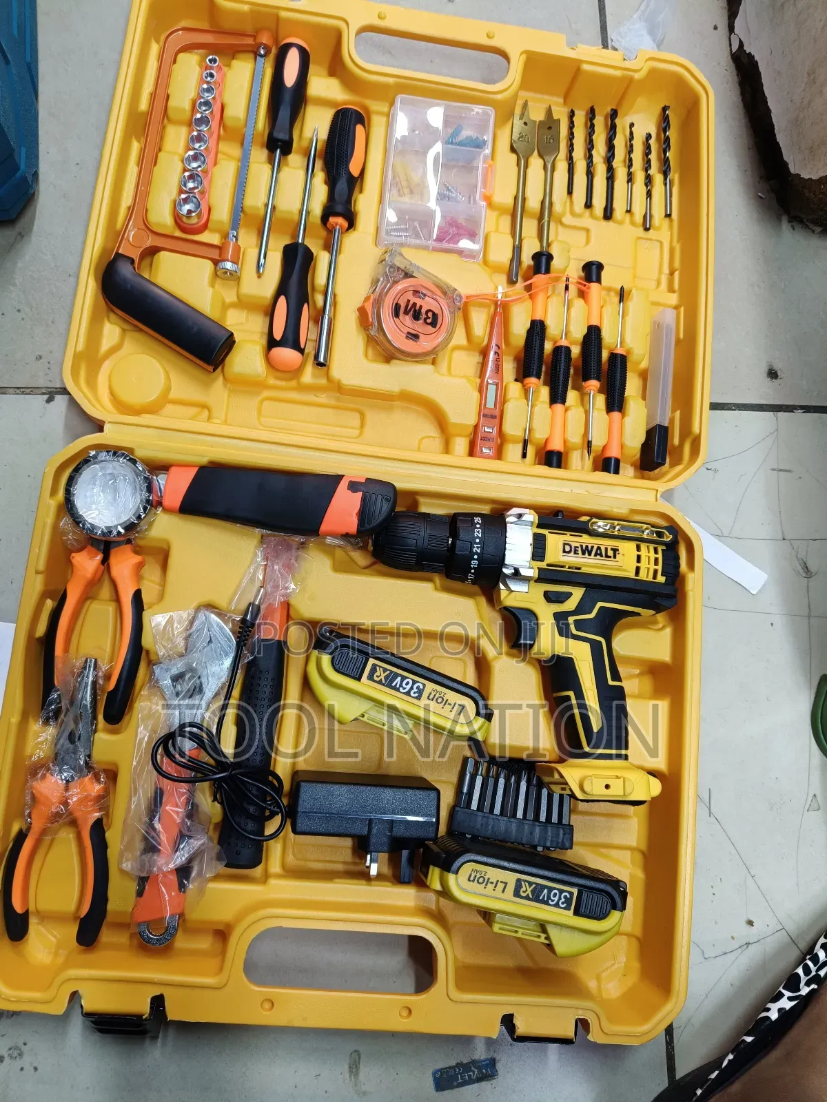 Cordless Drill Set /Dewalt Cordless Drill