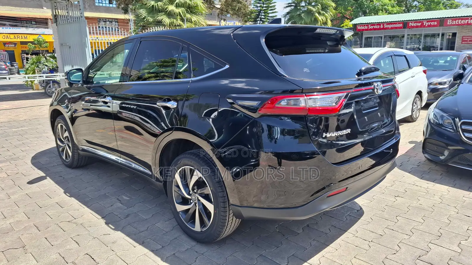 Toyota Harrier 2.0 Turbo 2018 Black