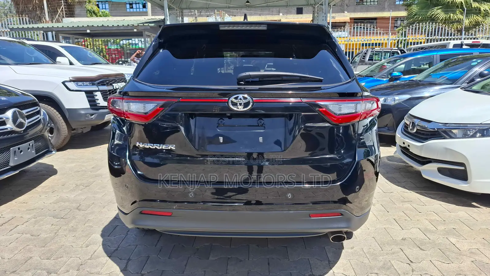 Toyota Harrier 2.0 Turbo 2018 Black