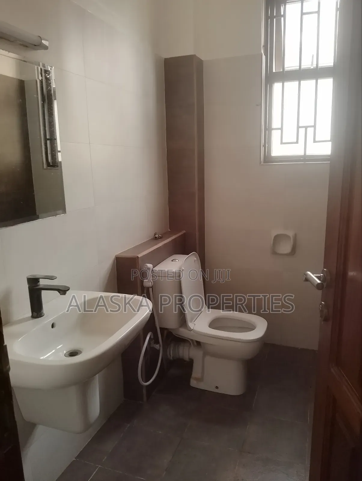 3bdrm Apartment in Nyali Estate for rent