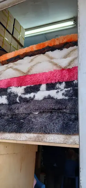 Stylish and Affordable 5x8 Fluffy Carpet