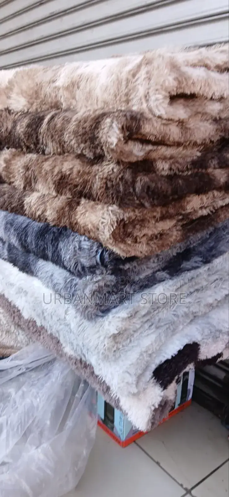 Stylish and Affordable 5x8 Fluffy Carpet
