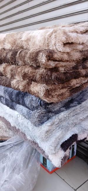 Fluffy 5x8 Carpet for Modern Home Comfort - main view