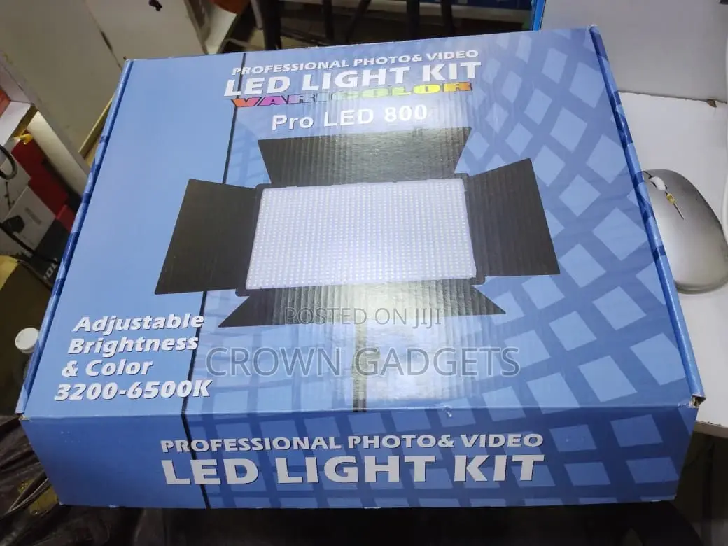 Pro Led 800 Studio Video Light With Stand – Bi-Color