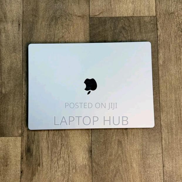 Laptop Apple MacBook Pro 2021 M1 16GB Apple M1 Pro SSD 512GB