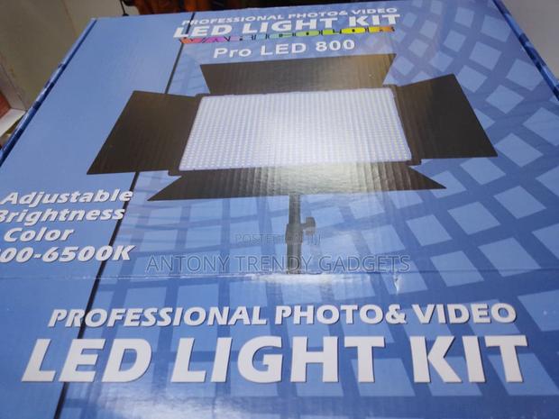 High-brightness Pro Led 800 Studio Lighting Kit - main view