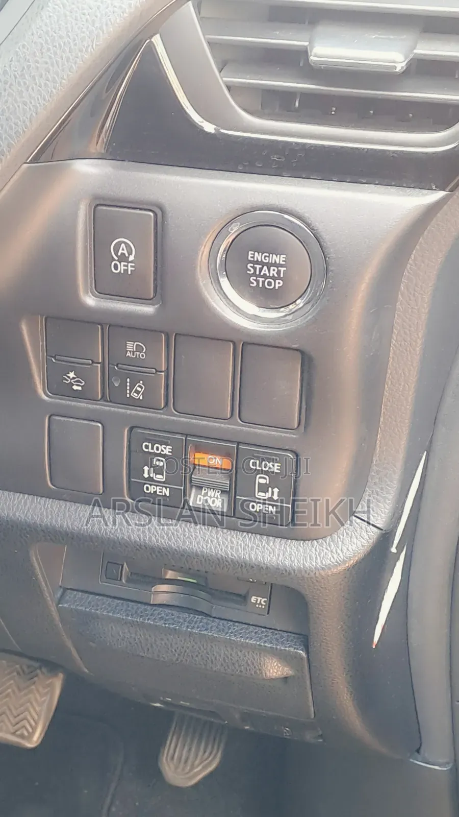 Toyota Voxy 2018 Black