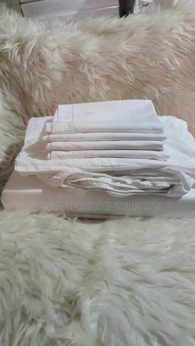 Fitted Bedsheet Stripped - main view