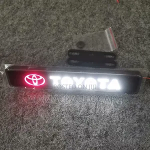 Toyota Car Emblem Led Light – Universal Design