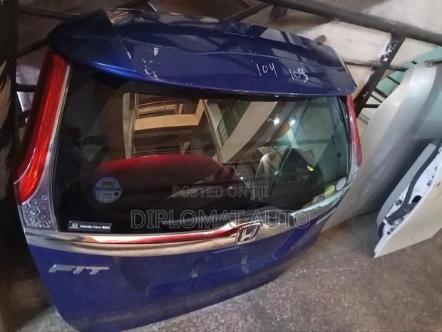 Honda Fit 2015 Boot Hybrid.