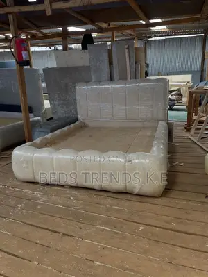 Modern Elegant 5 by 6 Bubble Bed