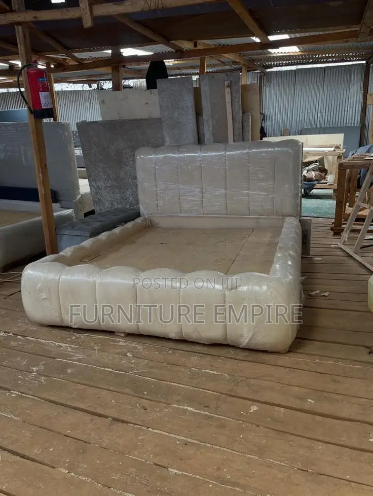 Modern Elegant 5 by 6 Bubble Bed
