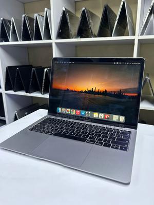 Laptop Apple MacBook 2018 8GB Intel Core I5 SSD 128GB - main view