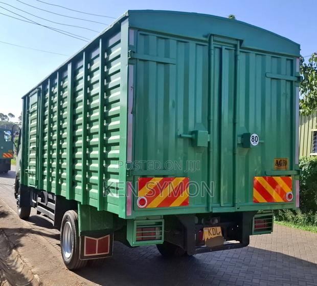 Isuzu FRR 2022 White - thumbnail 4