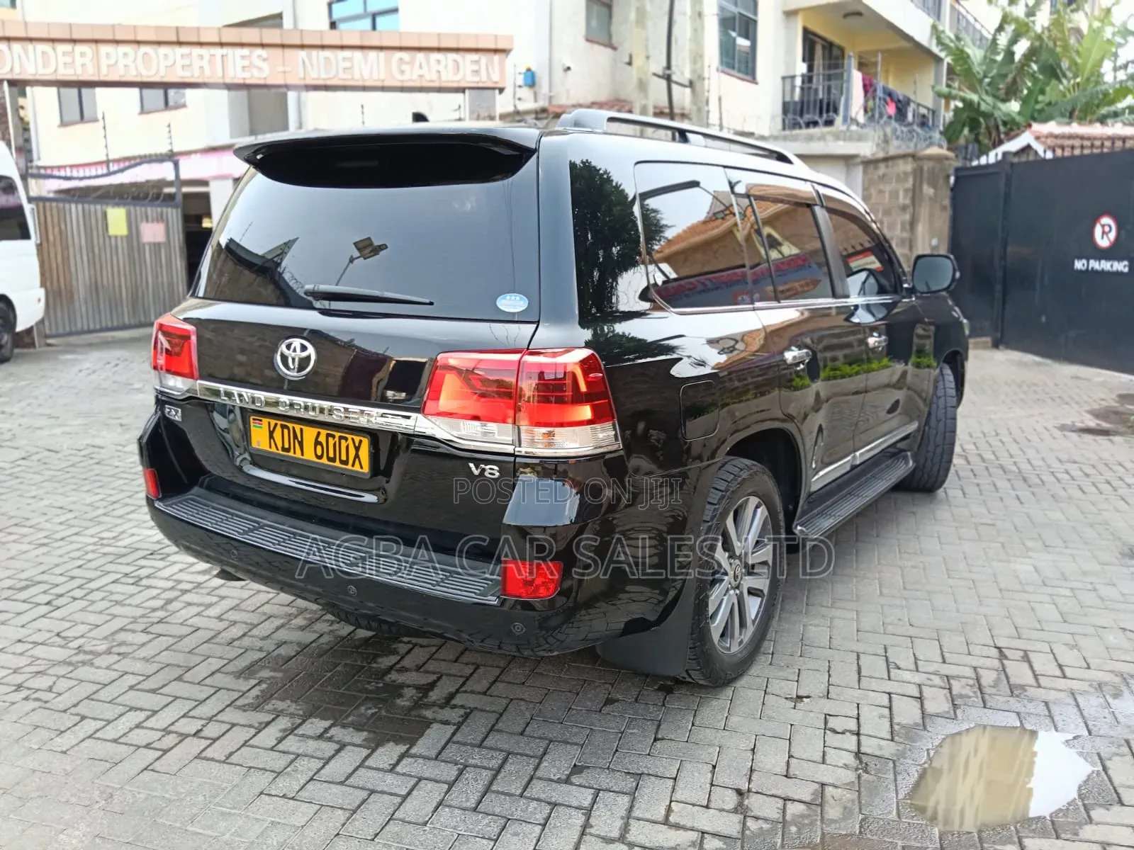Toyota Land Cruiser 2016 Black