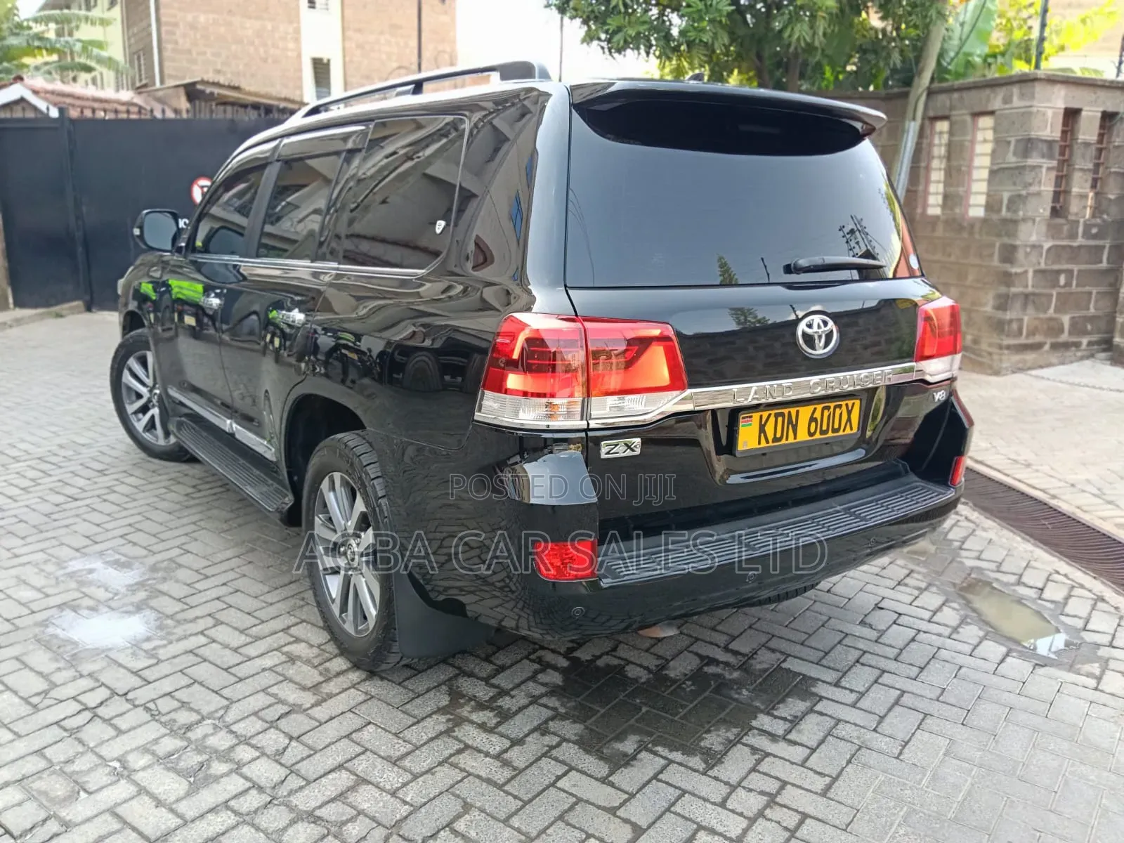 Toyota Land Cruiser 2016 Black