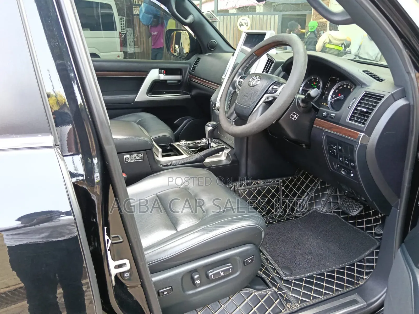 Toyota Land Cruiser 2016 Black