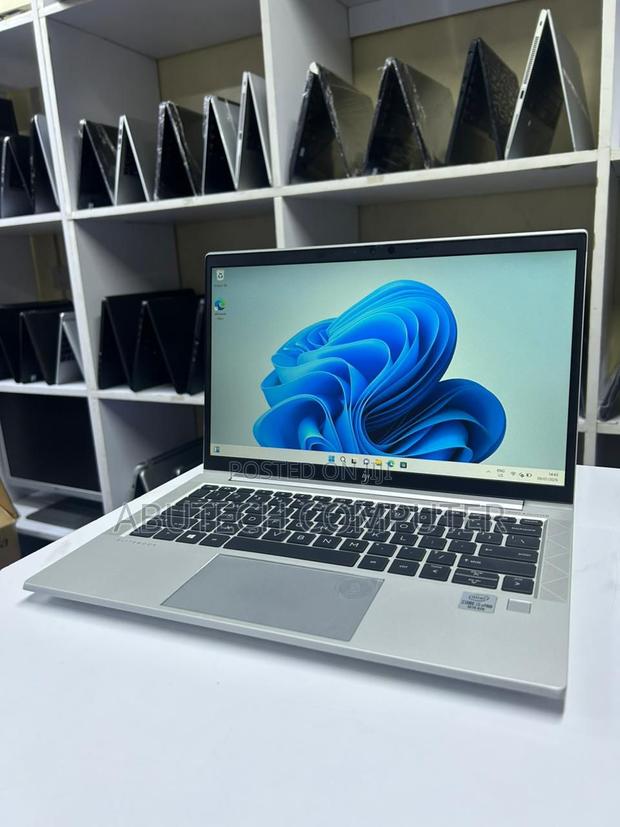 Laptop HP EliteBook 830 G7 8GB Intel Core I5 SSD 256GB