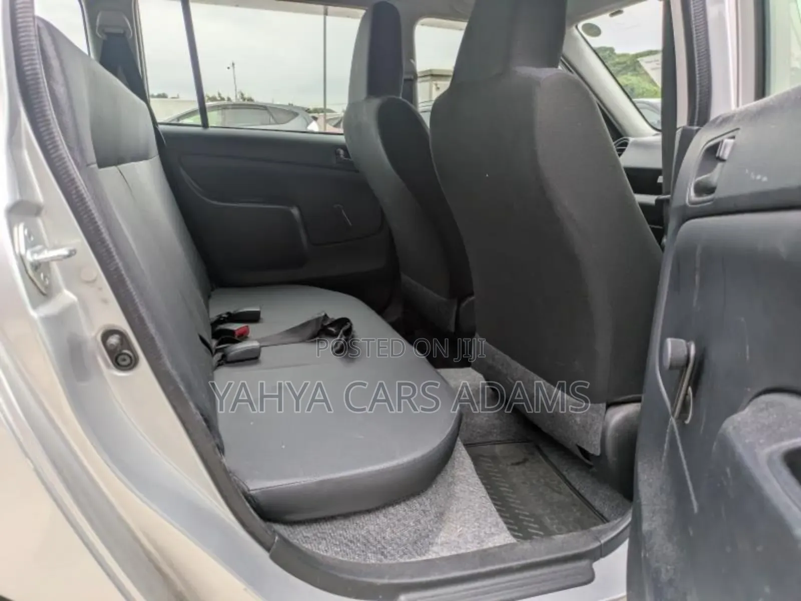 Toyota Probox 1.5 DX Comfort 2WD 2020 Silver