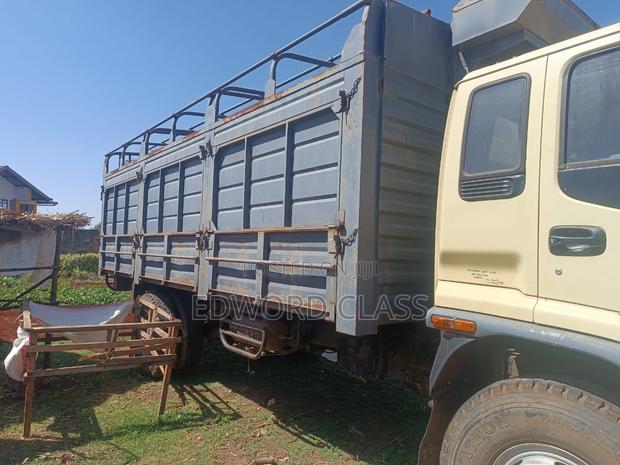 Isuzu Truck, 7.8 Tonnes - thumbnail 6