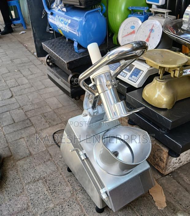 Electric Vegetable Cutter Machine