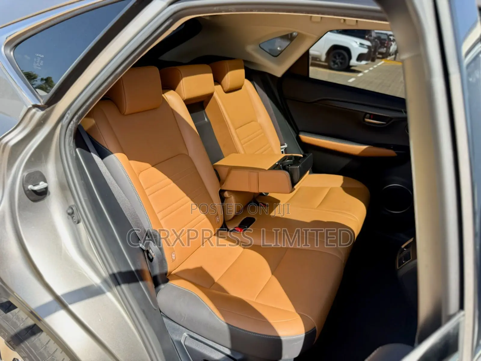 Lexus NX 300 FWD 2018 Silver
