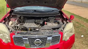 Nissan X-Trail 2011 Red