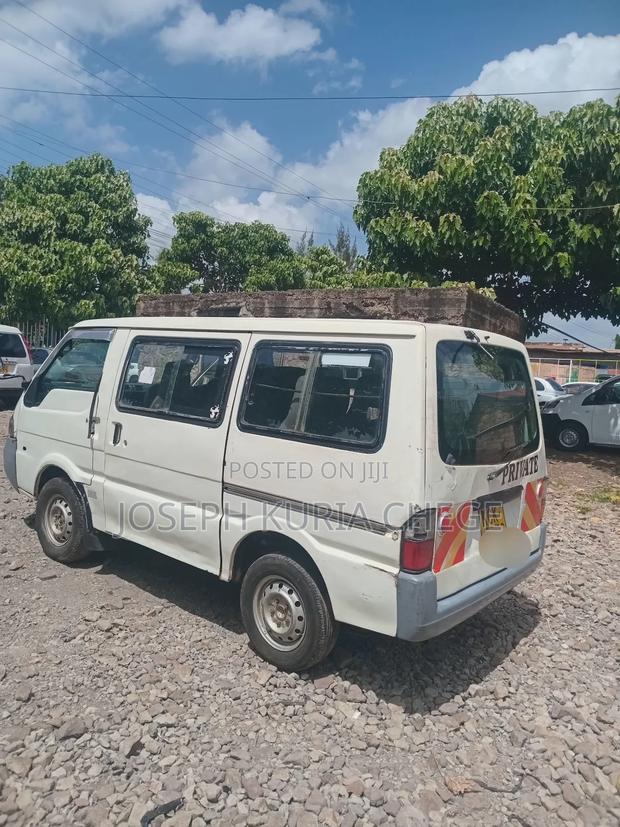 Nissan Vanette 2010 White - thumbnail 8