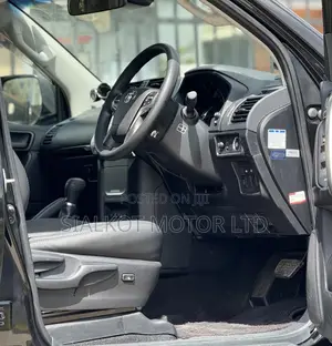 Toyota Land Cruiser Prado 2018 Black