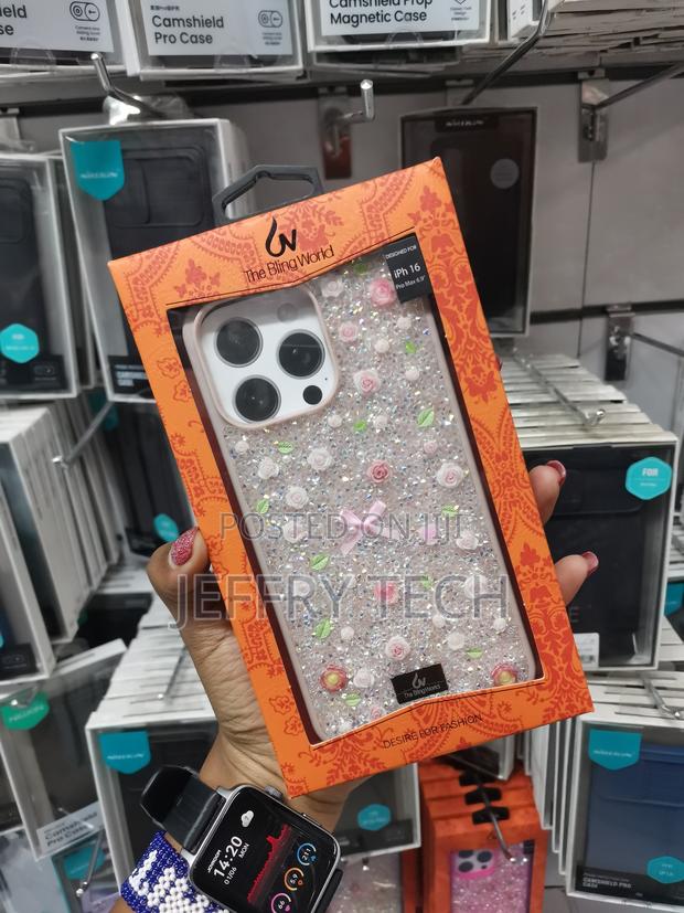 Velvets iPhone 16 Pro Max Glitter Crystal Rhinestone Floral Perl Case - thumbnail 3