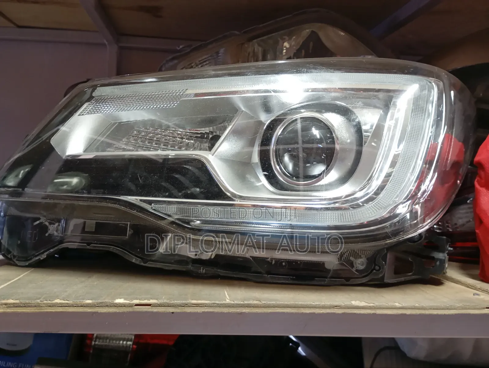 Subaru Forester Headlight 8v