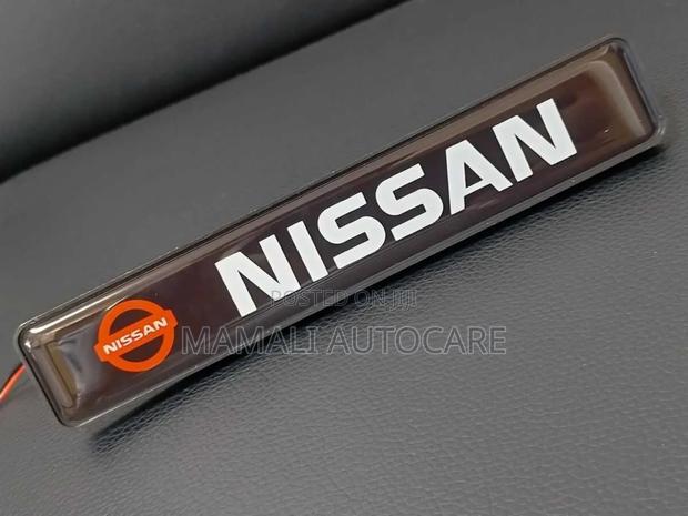 Nissan Glowing Led Grill Emblem – Car Styling