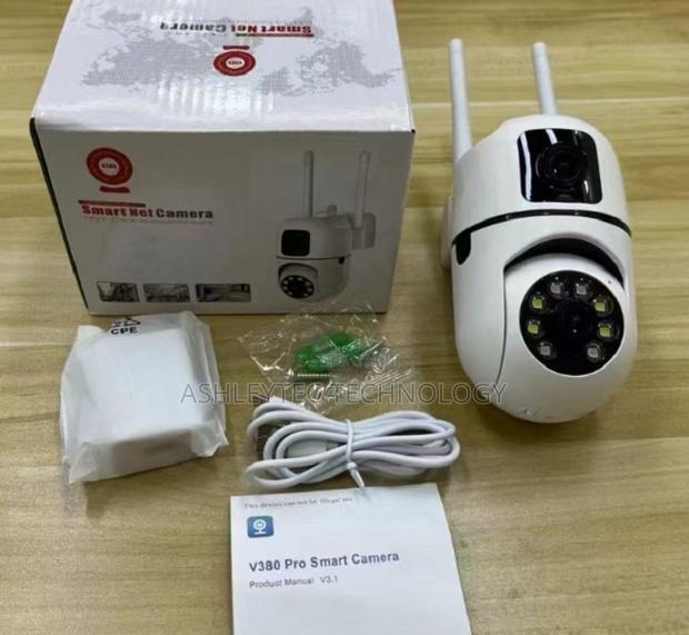 Wall Mounted V380 Bulb Wifi Dual Lens Camera Bulb Color Night Vision