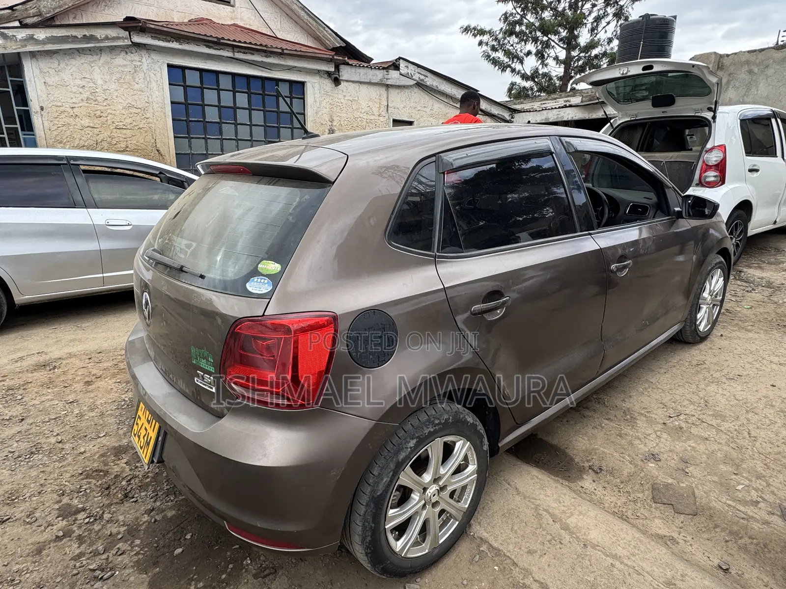 Volkswagen Polo 2015 Brown