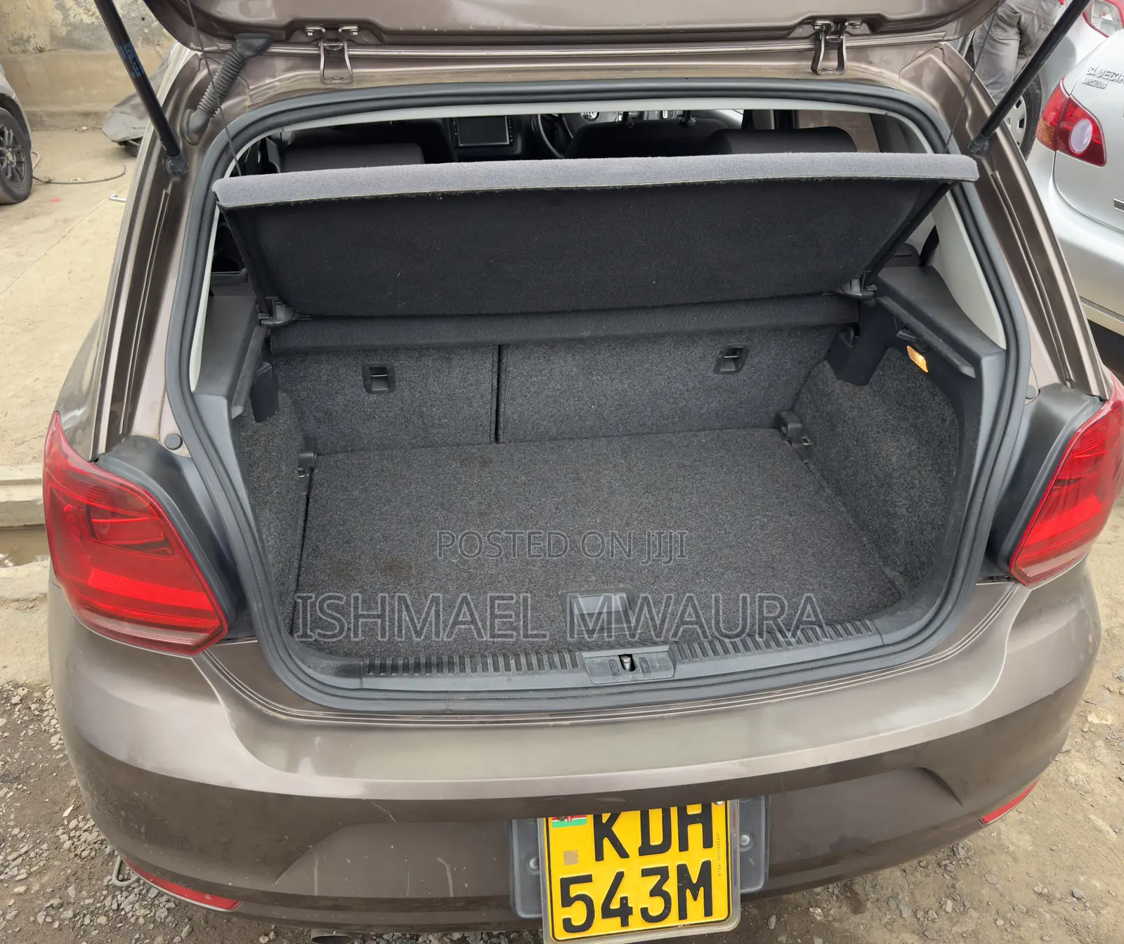 Volkswagen Polo 2015 Brown