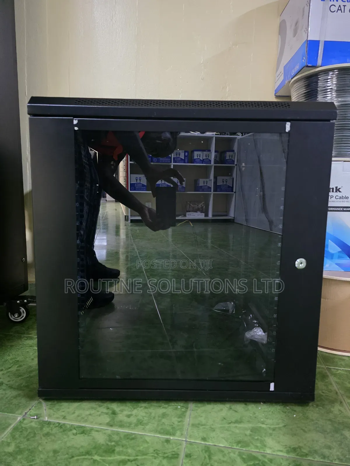 12u Cabinet 600*600
