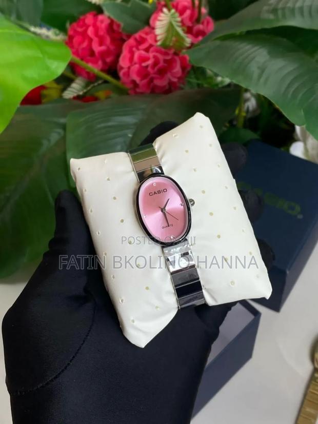 Pretty Watch Casio - main view