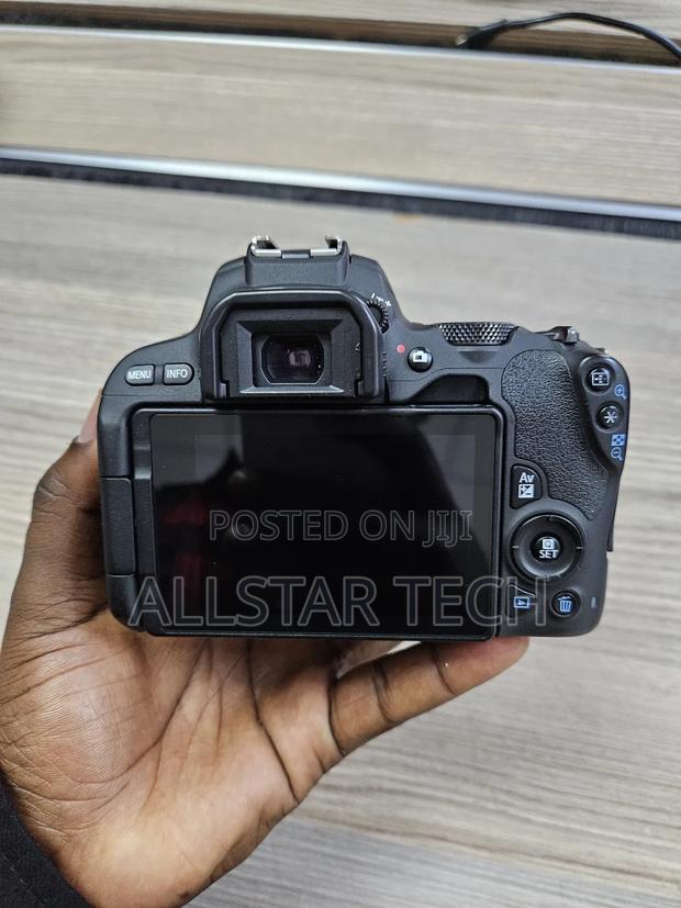 Canon Eos Rebel Sl2 DSLR - thumbnail 2