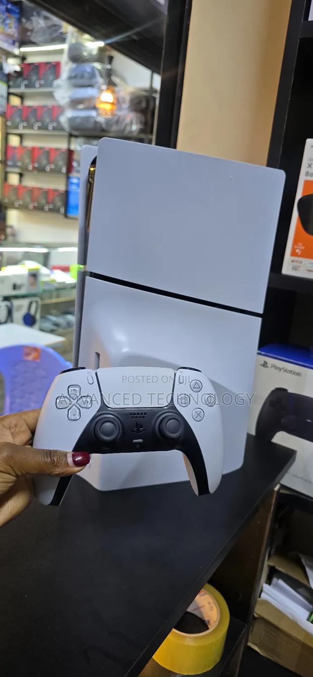 Ps5 Slim Used With 1 Pad and Fc26 - thumbnail 6