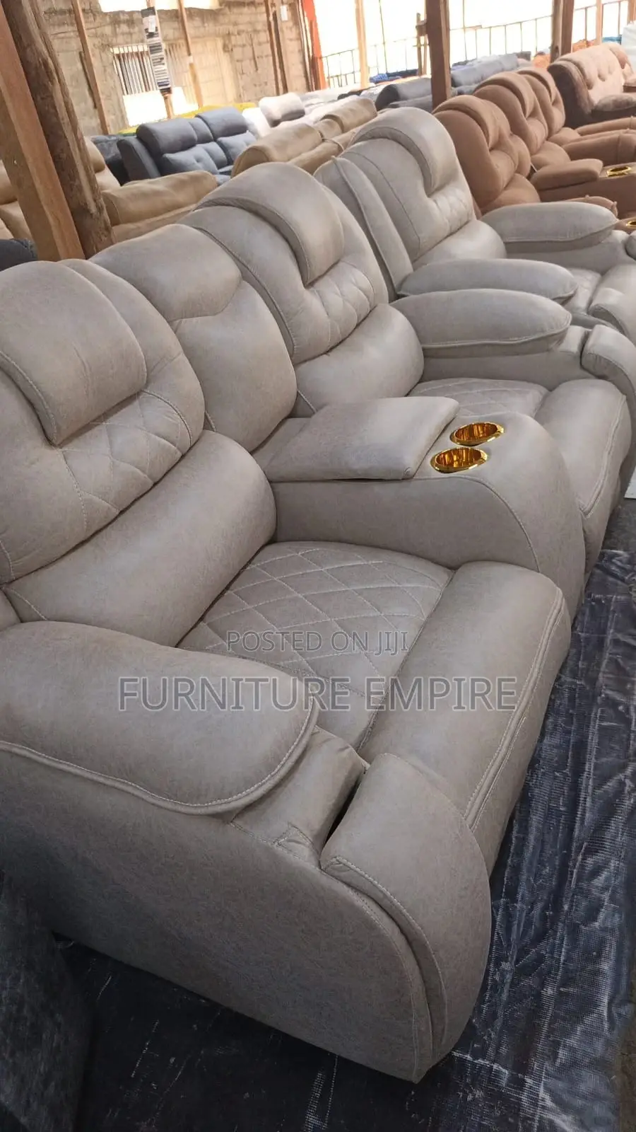 Dreamy 5 Seater Semi Recliner 3,2
