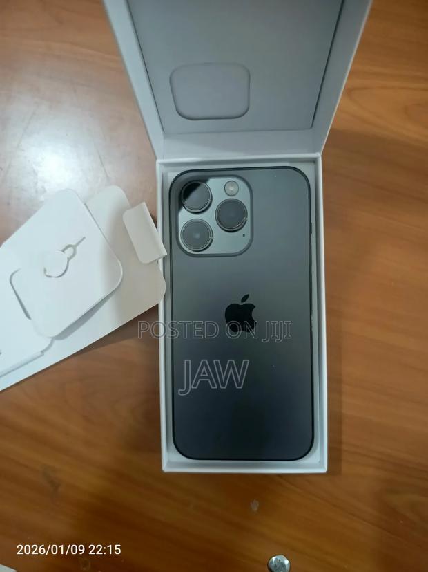 Apple iPhone 14 Pro 256 GB Black - thumbnail 3