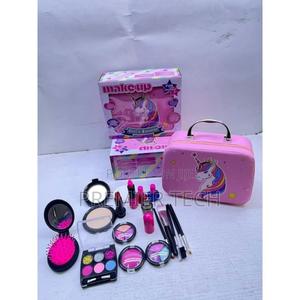Kids Make-Up Kit - thumbnail 2