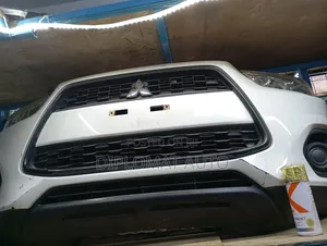 Mitsubishi RVR Nosecut Xenon