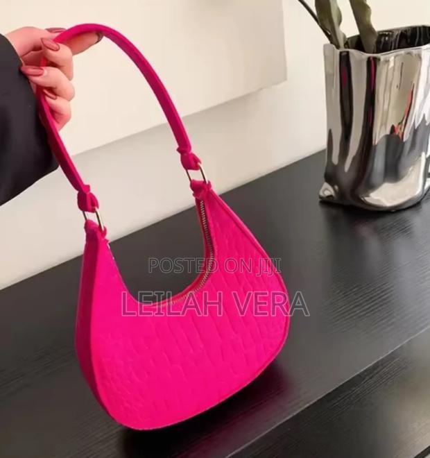 Mini Armpit Bags - main view